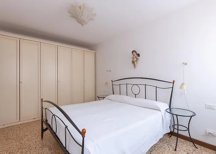 Location San Venecia